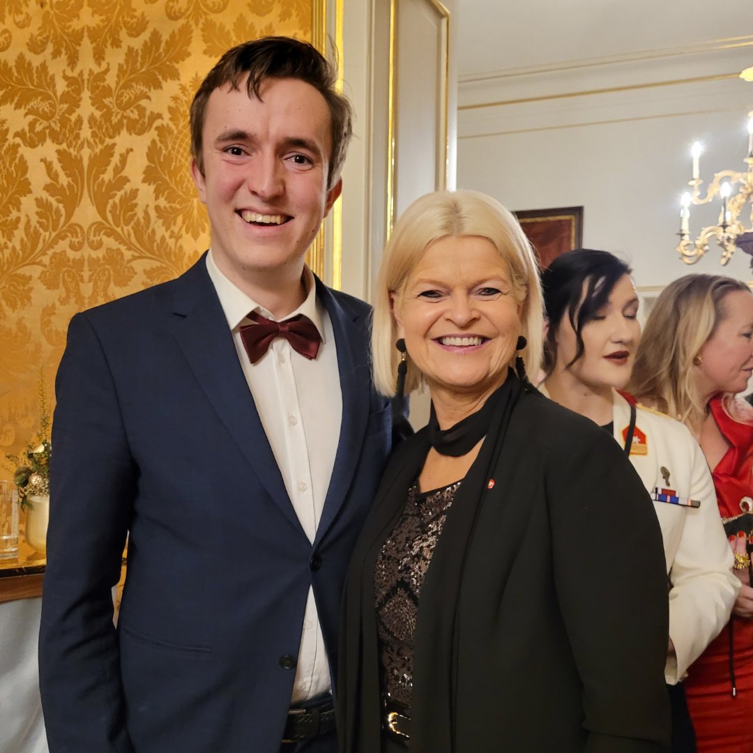 KockDave's tweet photo. The next Erasmus+ deadline is coming up! Our Organization is planning a new Youth-Lead Campaign that aims at the Austrian National Elections. During the last few weeks I had the pleasure to meet Johannes Rauch (Minister for Health) and Klaudia Tanner (Minister for Defense). https://t.co/IkDeWOPwin