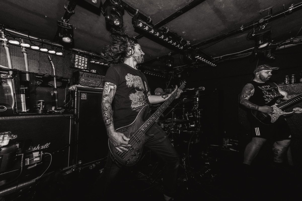 theacaciastrain's tweet photo. IT FEELS LIKE HELL https://t.co/IvbAb8Cg0q