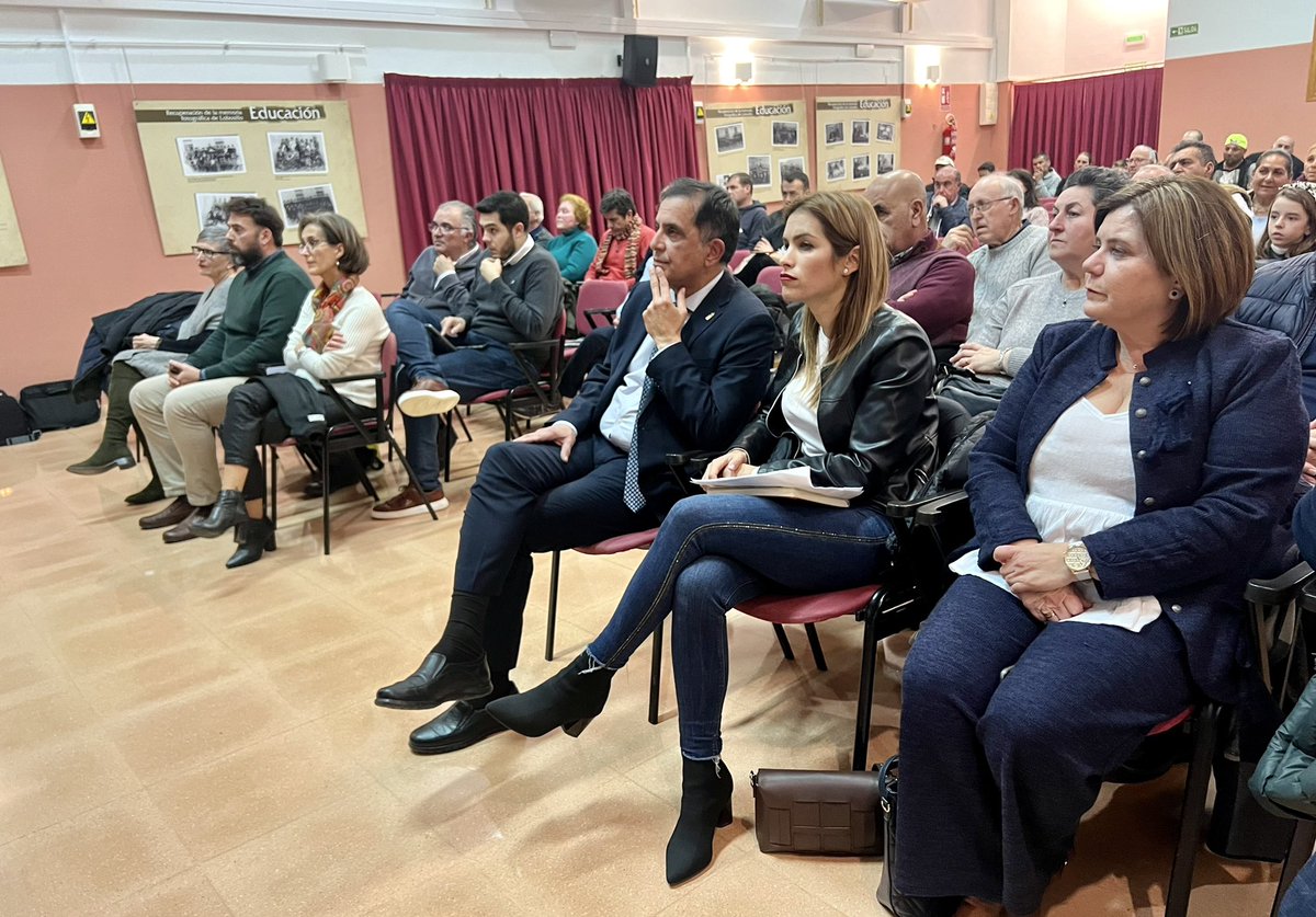 SerranoJAntonio's tweet photo. 🌊Presentamos en #Lobosillo los proyectos que el @AytoMurcia ejecutará junto a @EMUASA_Clientes para favorecer la recuperación del #MarMenor en las pedanías de influencia sobre la laguna.
🚧Obras de rehabilitación y creación de nuevos colectores gracias a los #NextGenerationUE. https://t.co/DZr88HgV9c