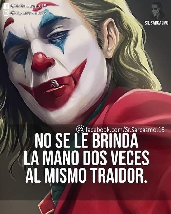 LauMarlillo's tweet photo. Traidora mál agradecida. Mordiste la mano que te ayudo a salir del pozo. Pero todo vuelve. Nadie se va de acá sin pagar https://t.co/ow7bQCN1Fl