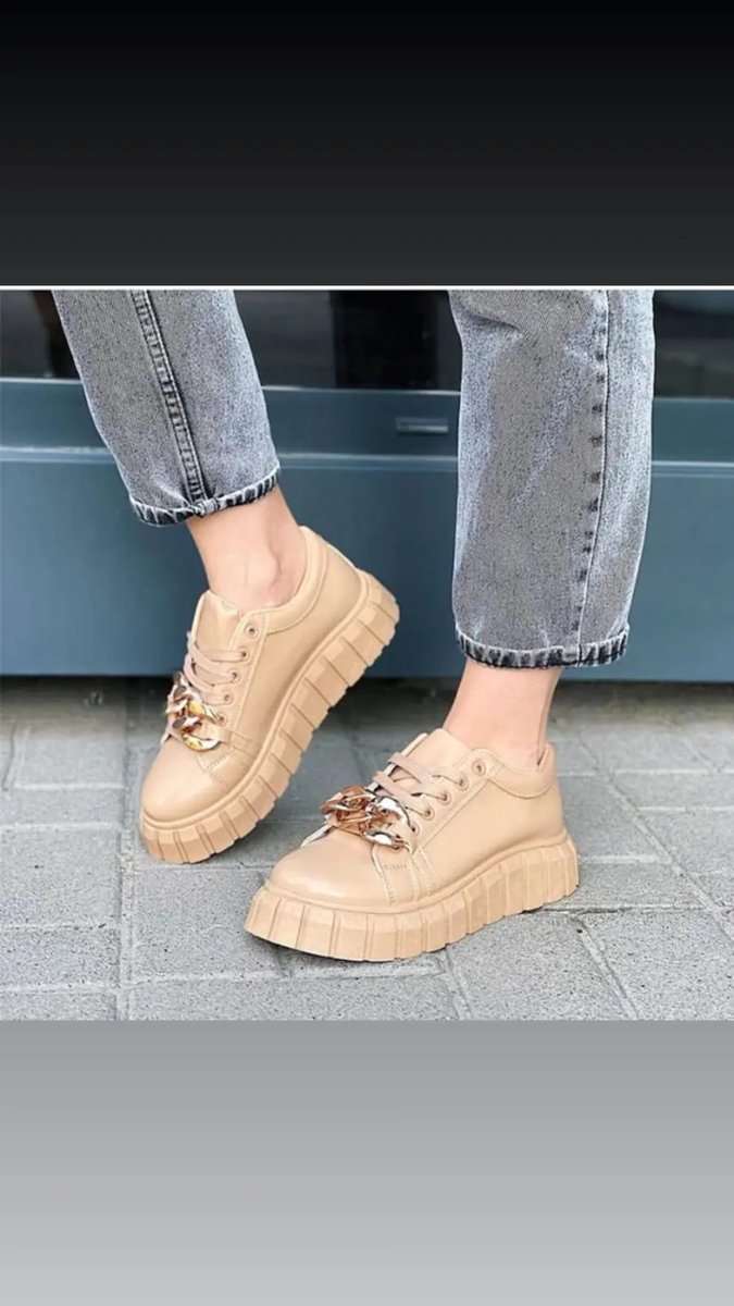 Fishwear2020's tweet photo. 💖item -Prada sneakers
💖size-37-42
💖price ksh.2400
💖free delivery within Nairobi CBD & at an extra affordable cost across the country and World
💖0790554246 inbox for more info
💖Till no.5673003
#MawimbiRestaurant #ericomondi #MpesaMenu #BabuOwino #ADIDAS #NoPin #Kikuyus https://t.co/DJo7QXDKiT