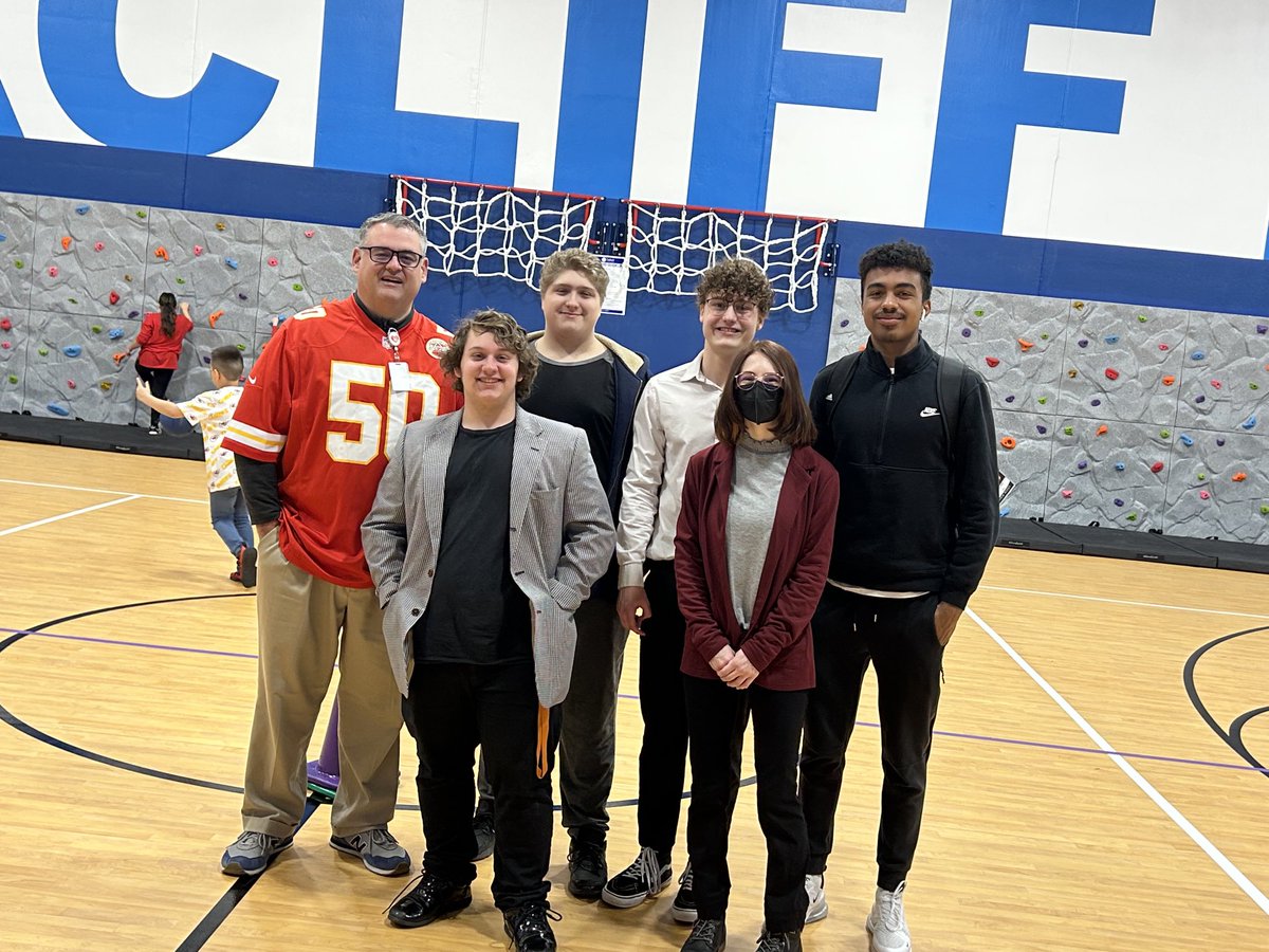 Job shadow day with students from Winnetonka! We toured CO, NKCHS and Briarcliff Elementary! ⁦<a href="/NKCSchools/">NKC Schools</a>⁩