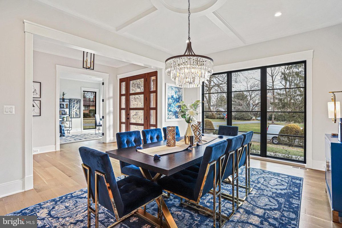 StagedInterior's tweet image. We had the pleasure of staging this stunning new home in McLean! 
• 7017 Capitol View Dr, McLean, VA 22101
• $3,950,000
• 8973 sqft

Interested in staging your property?
Use this link to get a QUICK QUOTE.
stagedinterior.com/quickquote
📞 703-261-7026

#homestaging #stagedinterior