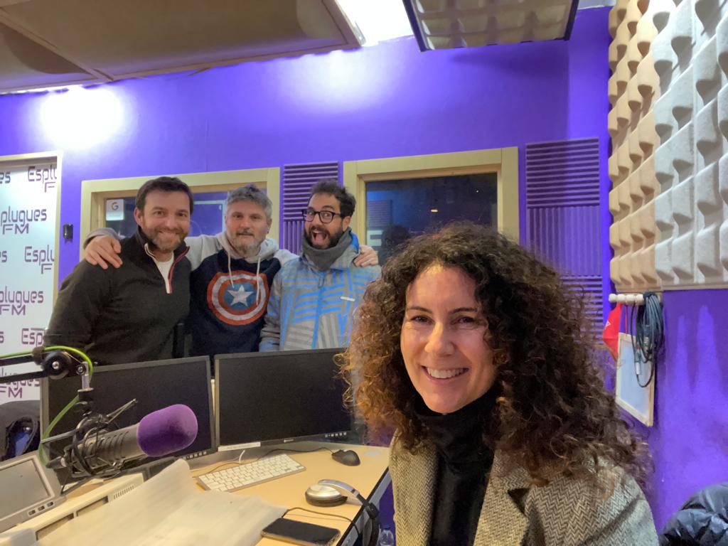 📢De nuevo contamos con la ayuda de <a href="/EDUMUTANTE/">EduMutante 🇺🇦☮️🕊️#FreePalestine 🇯🇴</a> y <a href="/humormarin/">Miguel Ángel Marín</a> para hablar en esta ocasión de #hablarenpublico 
👉Consejos
👉Trucos
👉Miedo al ridículo
Con <a href="/xsavinv/">Javier Savin Vallvé</a> <a href="/barnalola/">Lola Carrasco</a> en <a href="/EspluguesFM/">EspluguesFM</a> 
🔗bit.ly/3HTSy4z

#psicología #saludmental