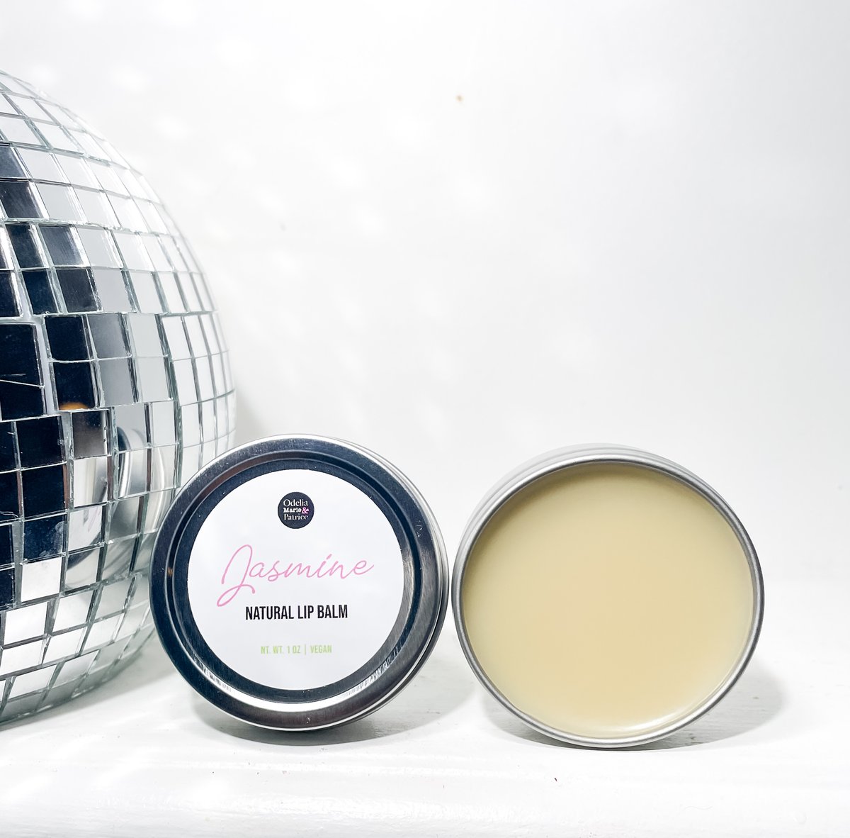 _OMandP_'s tweet photo. Get any items in the Lovers Lab separately. Enjoy a custom set of all the items you'd like and some. 💞 

#naturalskincaretips #blackwomenskincare #veganproducts #blackwomanowned #producttesting #newproduct #veganlipbalm #naturallipbalm https://t.co/UrHZqH6bMe