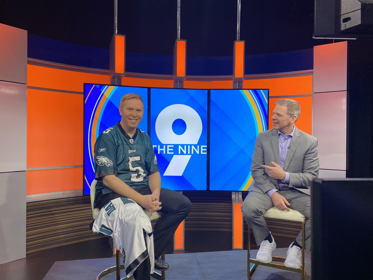 thatonetvguy's tweet photo. Finally.
Proof that I am not Sean Hegarty/Sean Hegarty is not me.
@13abc
#andthereitis https://t.co/3bkVIK0iHV