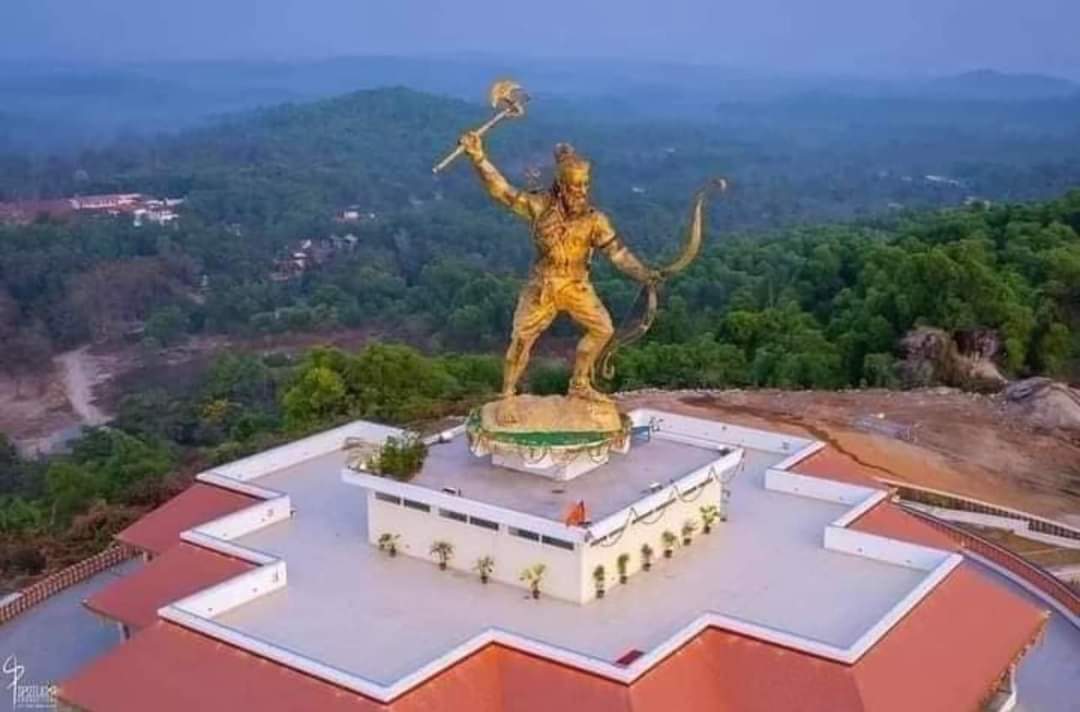 Guru_of_world's tweet photo. भगवान परशुराम जी की जय
अलौकिक, अद्भुत, दिव्य, अद्वितीय 

कर्नाटक के उडुप्पी ज़िले के बैलूर में 
उमिकल पहाड़ पर स्थापित भगवान श्री परशुराम जी की ३३ फीट ऊँची कांस्य प्रतिमा दर्शन करने योग्य है
#जय_श्री_परशुराम https://t.co/5vkqyTcOlx