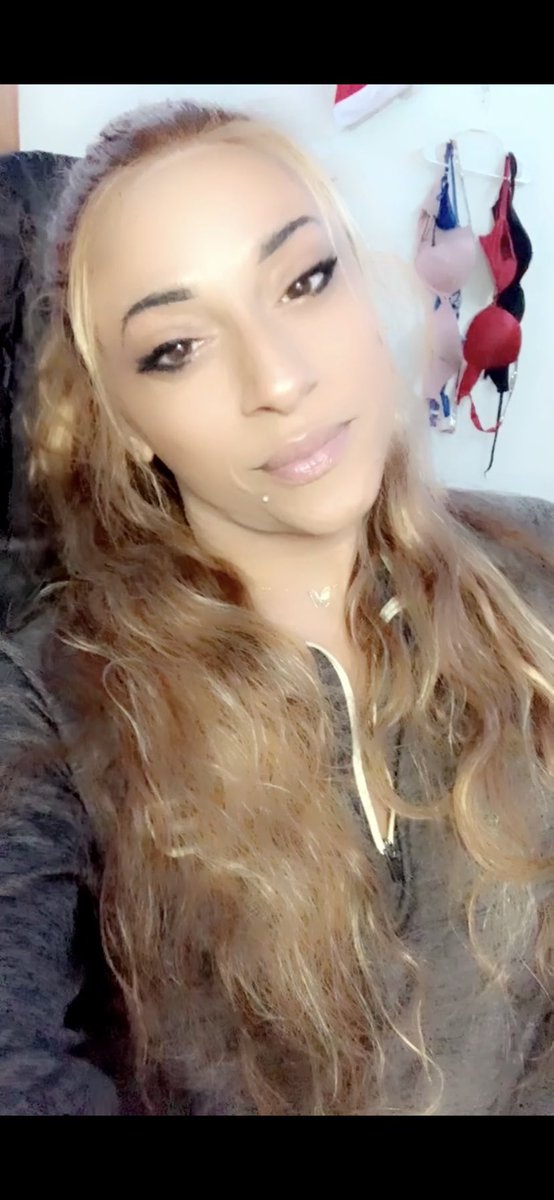 AngelaLongcock's tweet photo. 😍❤️😍💋🥰. Who could say they would be happy with a trans wife? RT if you would be happy coming home to me? https://t.co/p6tie4tReZ