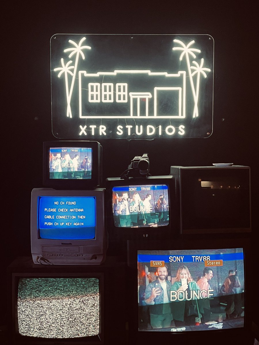jenfodor's tweet photo. Had a blast again connecting with so many documentary filmmakers last night at @videoconsortium hosted by @xtrfilms #Documentary #filmmakers #videoconsortium #LosAngeles https://t.co/QWJ1bIPNbc