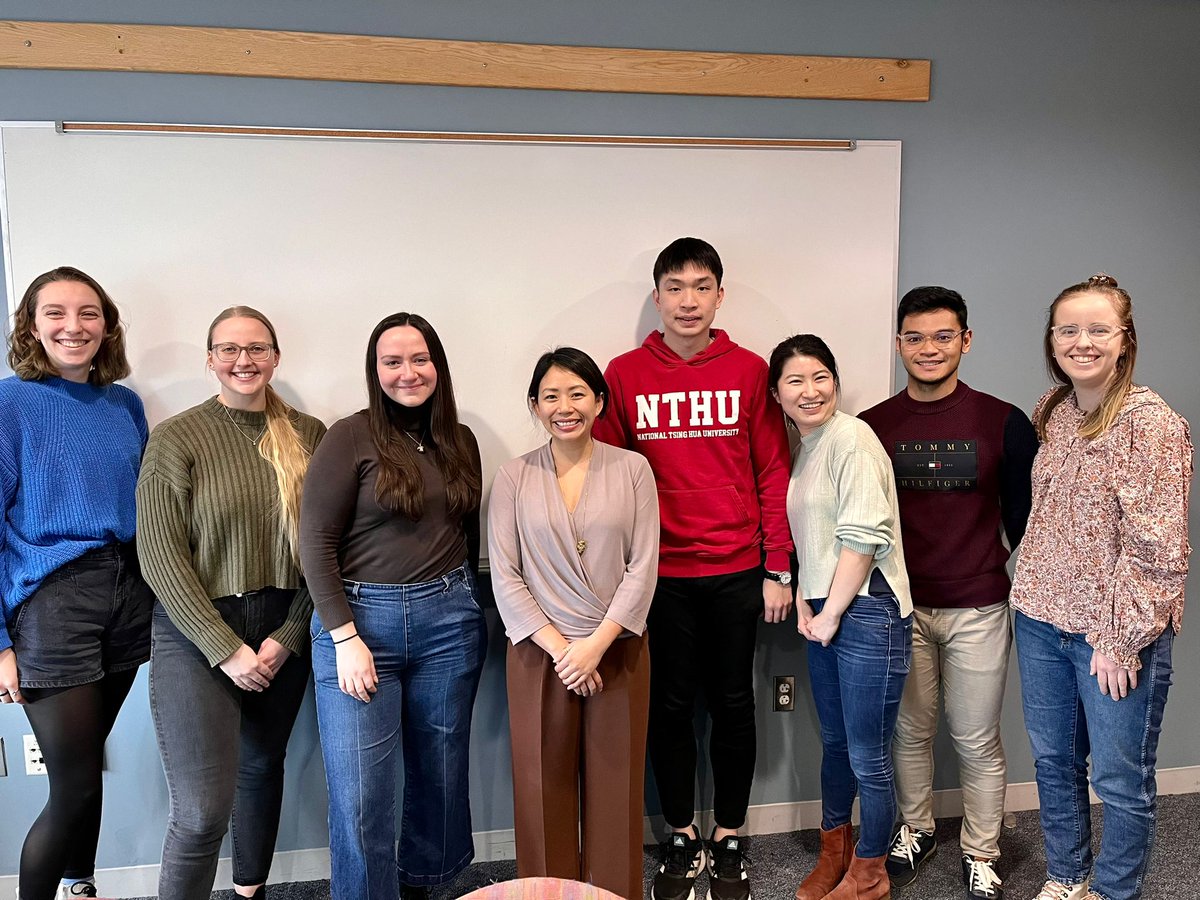 Inspiring visit and terrific talk by Prof. <a href="/helen_chem/">Helen Tran</a>! Thanks for sharing with us your professional journey and providing insight into your creative endeavors in macromolecular electronics. We hope you had a memorable first in-person departmental seminar! 🐛🥕⚡