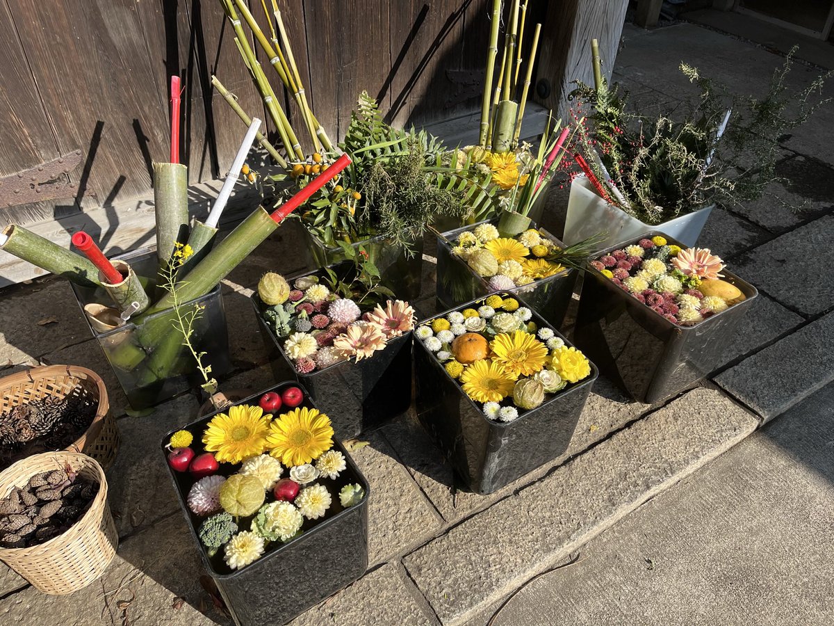 おはようございます
良い週末を✨

埼玉県川越市 #川越八幡宮
本日午前中「ザキヤマの街道歩き旅｣のスタート地点として山崎弘也さんが参拝されるようです
#埼玉 #川越 #寺社 #御朱印 #御朱印巡り #花 #花写真 #花手水 #レインボー特派員 #レインボー協議会
2023.2.4