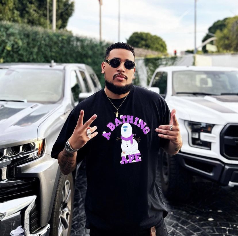 kirleystar's tweet photo. South Africa rapper AKA has reportedly been shot dead in Florida Rd, Durban, local police confirms.
#South Africa https://t.co/PjfYGUWthq