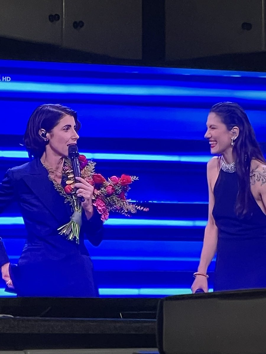 haroldsring's tweet photo. Due delle voci più potenti e celestiali del panorama italiano. 

Che capolavoro. 
#Sanremo2023 https://t.co/ca6Pu1tz9R