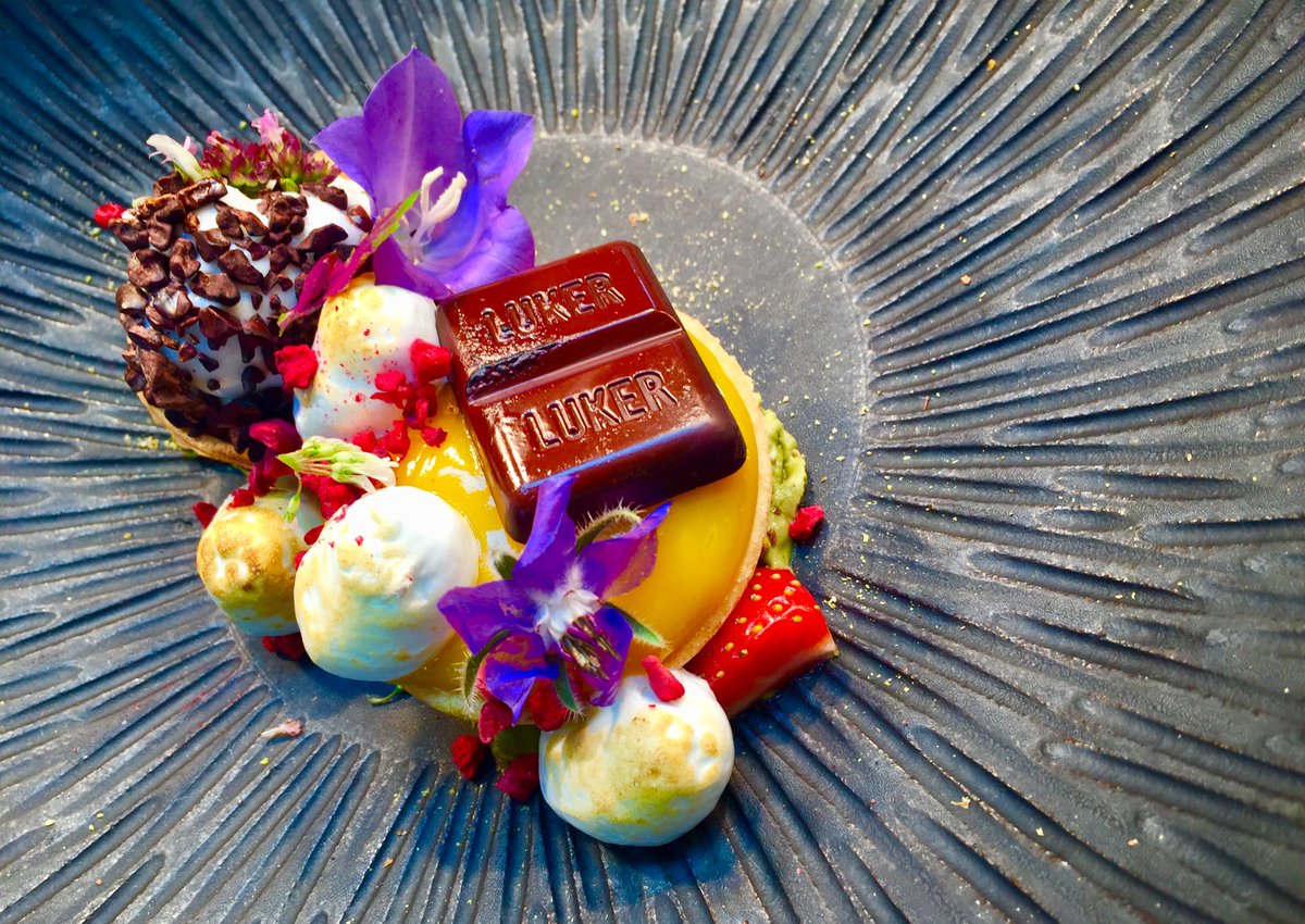 chrisburtchef's tweet image. now then peeps, get yourself booked in, for the last few spots for valentines, we are serving our Valentines menu Saturday through to Tuesday til 10pm, alongside Our Ala Carte menu, Spoil your loved one...
Only at @ThePeachTree1 
BOOK NOW.... its filling up fast...
😀