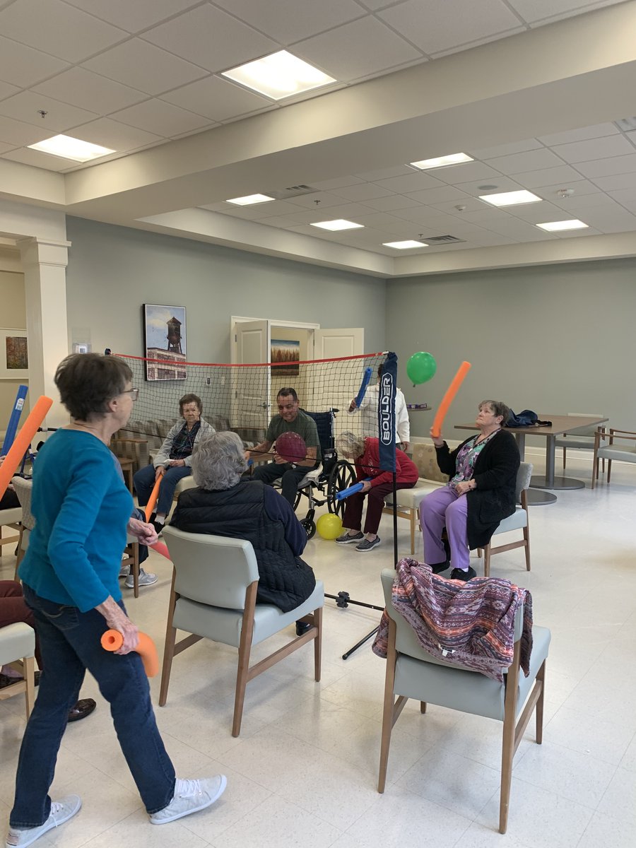 FrancoisBend's tweet photo. 2023 We have LEVELD UP! More Movement, Better Habits and Healthy Eating! Thank you Julie, for the education you are give the residents on the importance of health and wellness! Stay tuned for our next Cooking Class learning about charcuterie board!
#FrancoisBend  #gonzalesla https://t.co/R67rolqppb