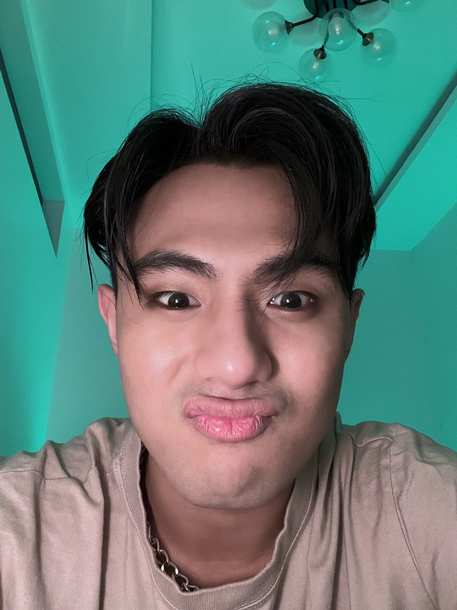 BgyoBrasil's tweet photo. Atualização do @bgyo_jl no twitter dos membros( @BGYO_members )
#bgyo #BGYO2ndAnniversary #BGYO_Anniver2aryAtMuseo #BGYOMeetAndGreet #BGYO_BeUs #bgyoxbblungsodngbatangas https://t.co/vLxwBegFmp
