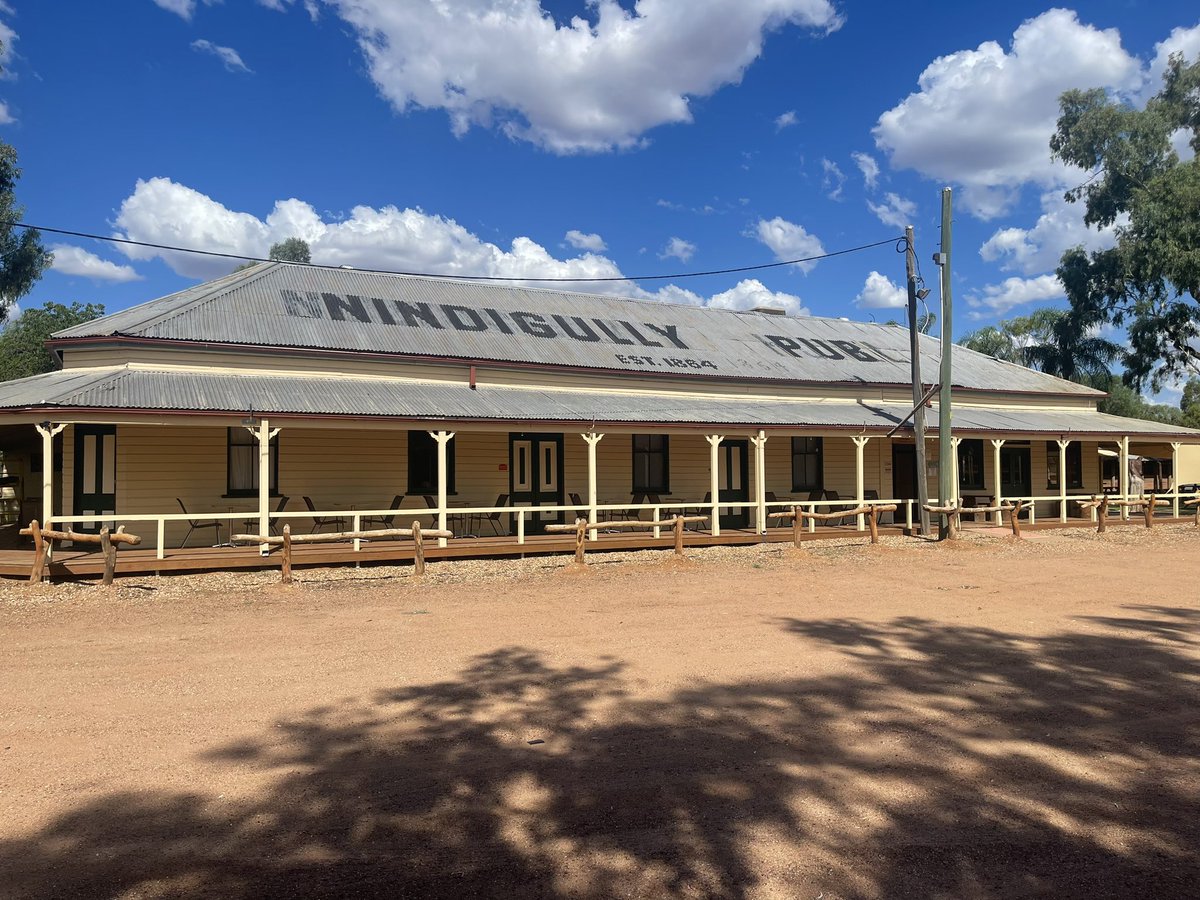 HeathLittle73's tweet photo. Set up on the banks of the Moonie River right opposite the famous Nindigully Pub with @ForumPunterClub #outbackqld #Queensland #roadtrip #camping #swags https://t.co/CfjTV5ehNJ