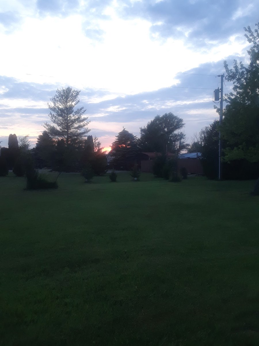 New town every hour on Twitter "Upland, Indiana Population 3,240 Photos from Google Places API