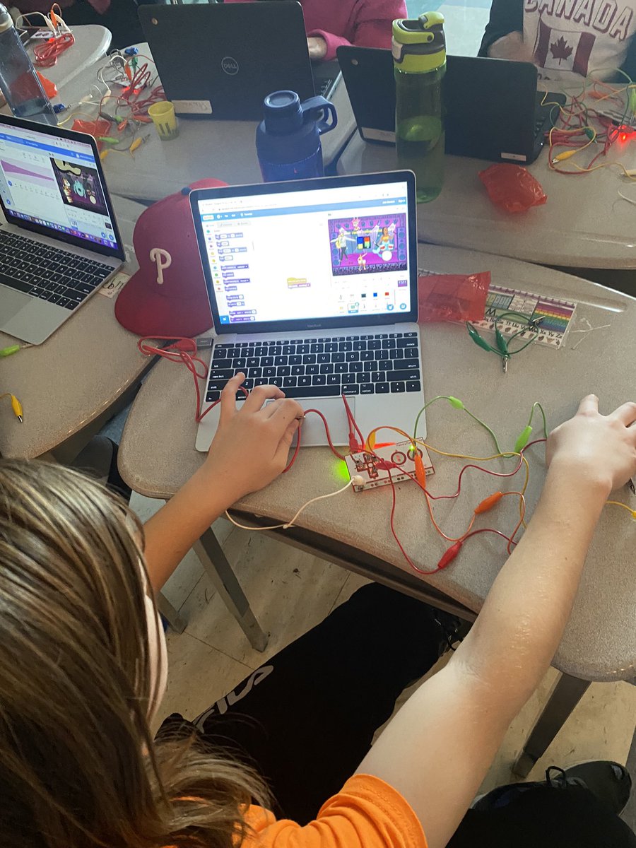 Students explored conductors &amp; insulators while using <a href="/makeymakey/">Makey Makey</a>’s today! Thank you to <a href="/westernuEng/">Western Engineering</a> for providing engaging youth programs that students love!