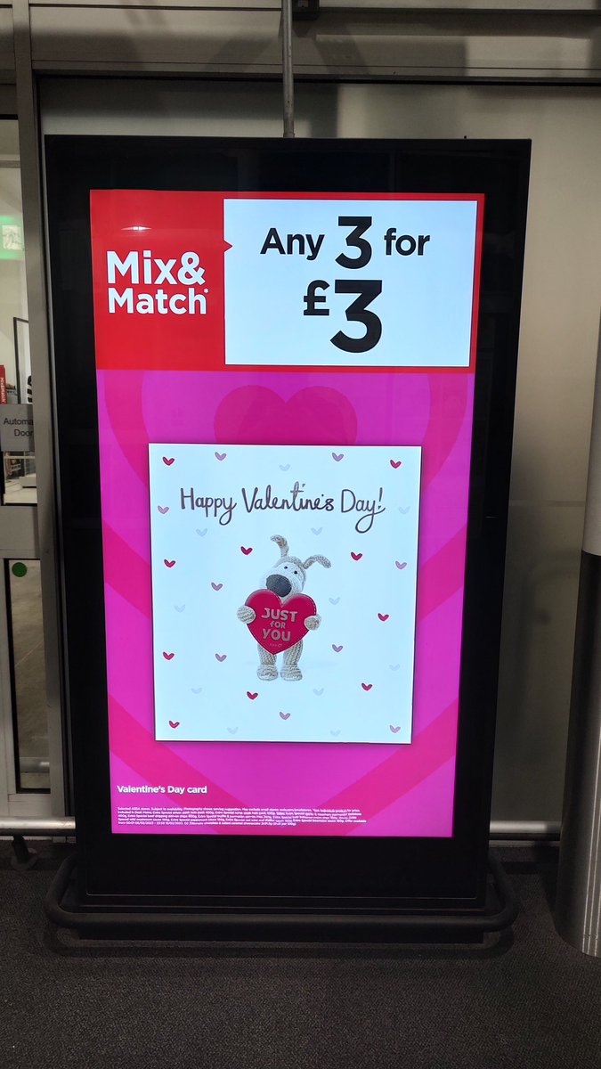 m0uga's tweet photo. Special offer spotted in ASDA this evening for folks a bit down on their luck. Or just plain greedy 🙂 #downonyourluck #leavesomeforsomeoneelse https://t.co/7vZTWX9DNE