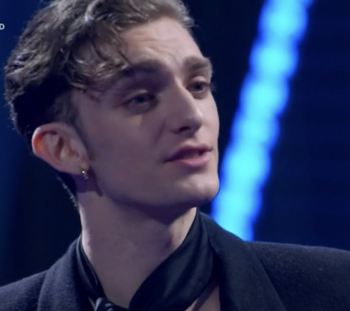 jes_loveislove's tweet photo. GRAZIE RAI 
GRAZIE AMADEUS 
PAGHERÒ PER SEMPRE IL CANONE 

#sanremo23 
#Sanremo2023 https://t.co/9R4usglhdJ