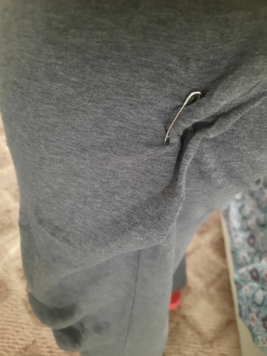 JennVoix's tweet photo. Think it may be time to give up on your favorite comfy pants?
#YouKnowItIsTimeWhen you have to pin the rip along your hip. https://t.co/9icooXlhrt