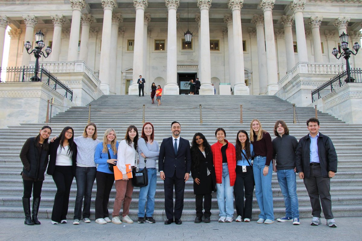 Joaquin Castro tweet media