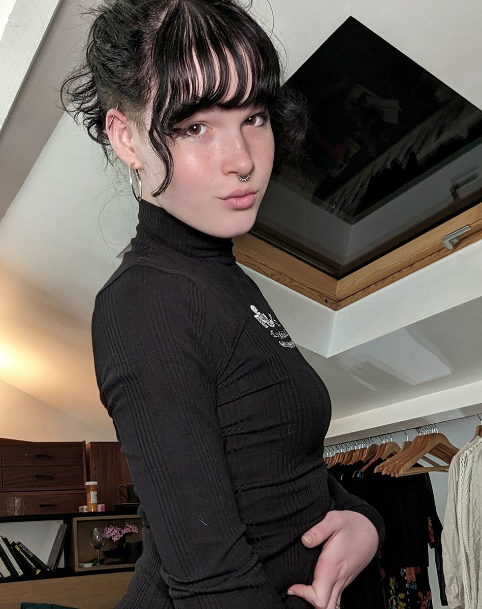 NeriiLune 🏳️‍⚧️ on Twitter: "I look a bit more gay now
