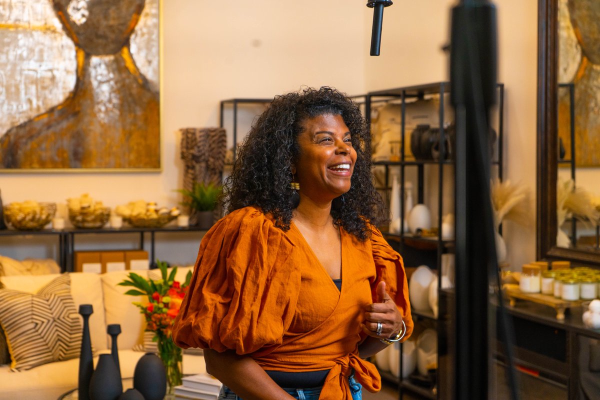 SkipperFilms's tweet photo. This week we filmed a promotional video for @designboxdcstaging! Such an amazing time working with their team and learning about their mission to create a wardrobe comfortable, easy, and fabulous for women 50+! We also loved the yummy and beautiful charcuterie board! https://t.co/qJu0V2GPgk