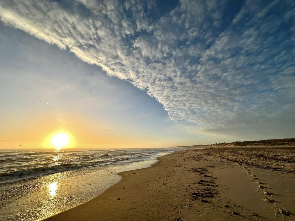 Sandy Cowley's sunrise photo from last week is the cover photo of the February edition of the newsletter - delivered this weekend and on sale at Winterton Fish &amp; Chips and Loomes. £1 where sold, but delivered to every household for free. #Winterton #WintertonNewsletter #Sunrise