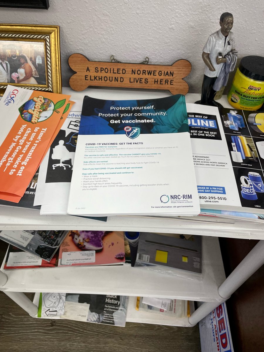 ServeAtRiskFam's tweet photo. Shout out to some local barbershops sharing updated information on the COVID-19 vaccines. #covid19 #vaccinate #barber #barbershop #creatinghealthycommunities https://t.co/A0NfEz28s9