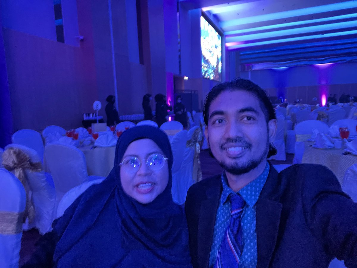 marliaramli_pg's tweet photo. ORANG YANG MENANG.

Akak selalu pesan pada team, kalau nak konsisten mencipta kejayaan demi kejayaan : 

“tak de istilah healing. Pegang istilah move on”

Apa-apa hal yang menyusahkan, move on sepantas boleh. Elak fokus masalah. Fokus peluang. https://t.co/ITdMM5F1E1