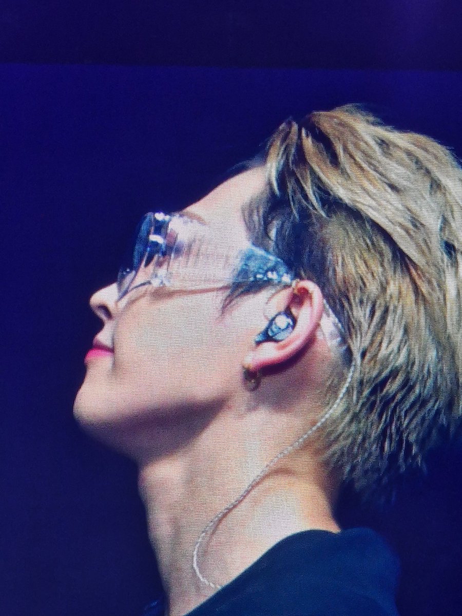 hillarygolden9's tweet photo. This experience was the bomb 💣 🙌 😍
My first ateez song came out on my birthday and it felt like a gift #ateezanswer #Answerateez #ATEEZinEUROPE #ATEEZWORLDTOUR2023 #ATEEZAMSTERDAM #AteeZiggodome https://t.co/61n3TunO99