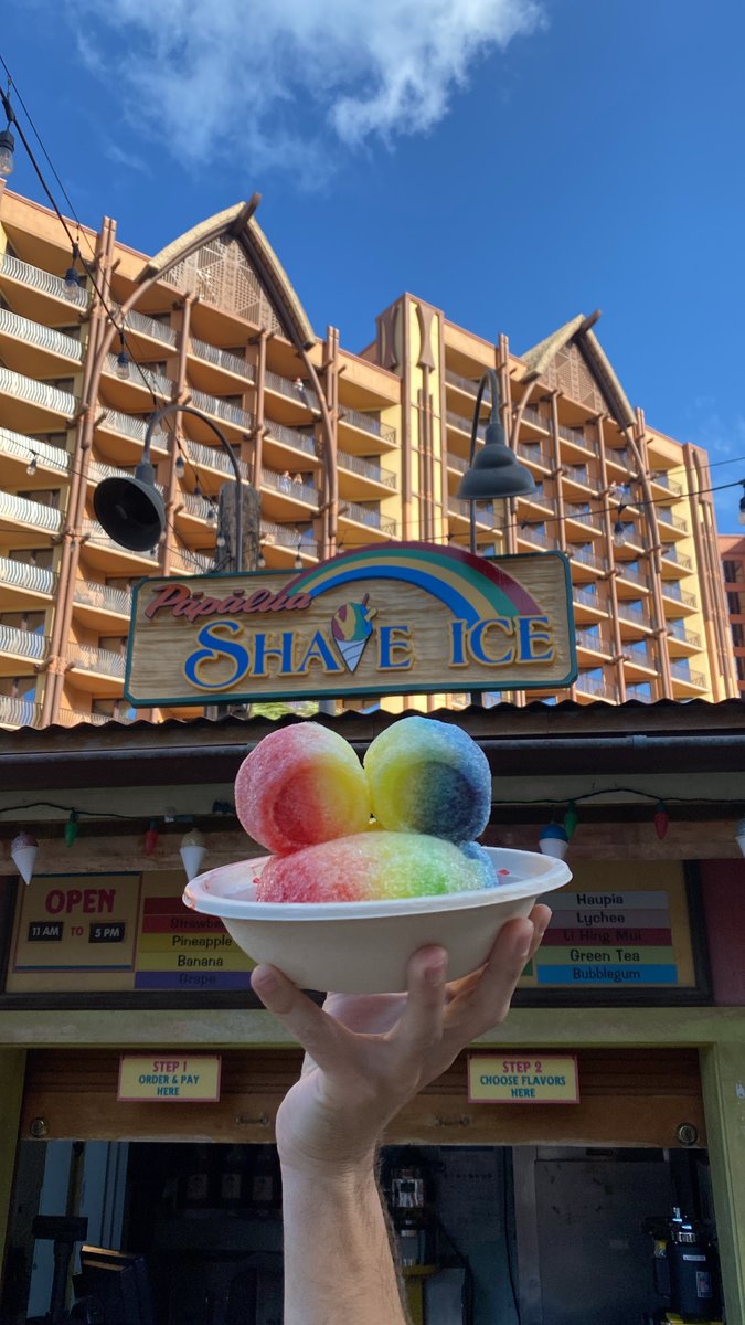 The IDOL talent is hot, but @DisneyAulani's Mickey Shave Ice is COOL! Don’t miss our #IDOLpremiere on Feb. 19 on @ABCNetwork!