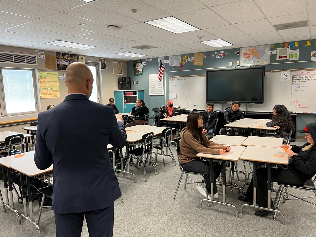 MMS students recently spoke w/ <a href="/Renton_Schools/">Renton Schools</a> Supt. <a href="/DJPattenaude/">Damien Pattenaude</a> as he visited for the annual student meetings. These are a way to have honest, candid discussions w/ students on the challenges they face &amp; the support they believe can make a difference in their education.