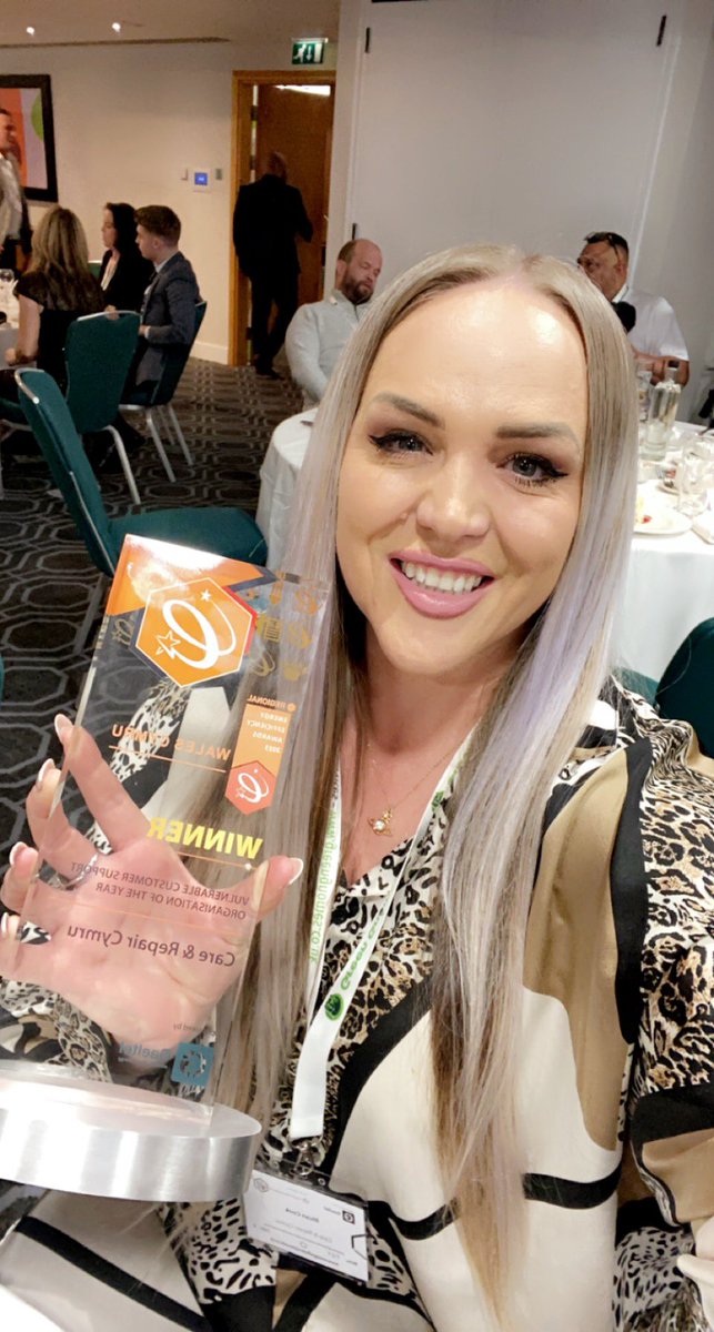 Great result at the @EEAWARDS2023 for <a href="/CRCymru/">Care & Repair Cymru</a> Winners of the Vulnerable Customer Support Award. #improvinghomeschanginglives