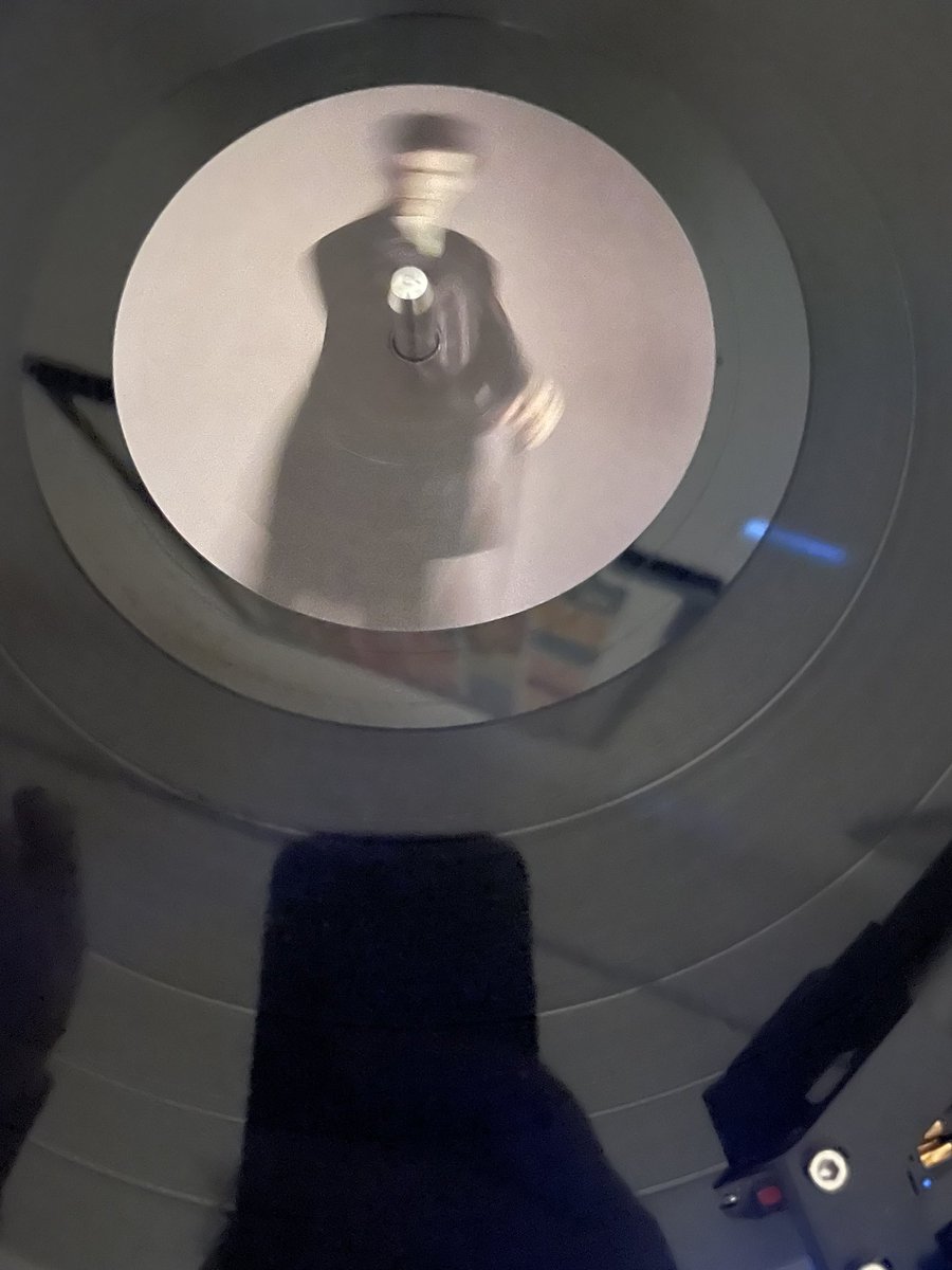 powerofprah's tweet photo. @theblowmonkeys Just back from a couple of drinks and #diggingyourscene on the turntable ❤️ https://t.co/BeZ7sy0Unp