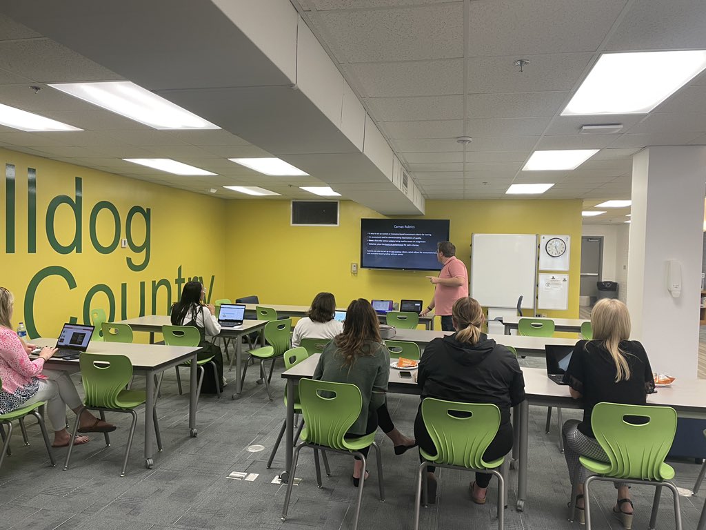 KLBattaglino's tweet photo. We had our first “Taste of Tech” training during lunch this week. Thank you @LacombeLeia &amp; @Iamsdshannon for covering the basics and Mastery Based Learning using Outcomes in Canvas. This was a great opportunity for our Ts to learn new skills. 💚💛💻 https://t.co/nyEo08ih7E