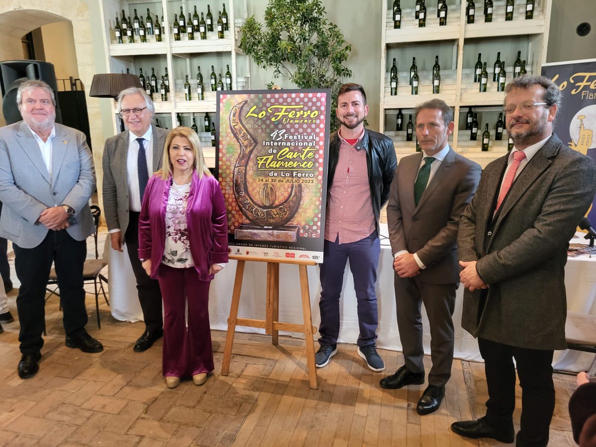 pedrojuanrabal's tweet photo. Presentación del 43 Festival Internacional de Cante Flamenco de Lo Ferro en la Bodega Grande de González Byass de Jerez de la Frontera 💃
#flamenco #loferro #melondeoro https://t.co/zpMB7UeXHr