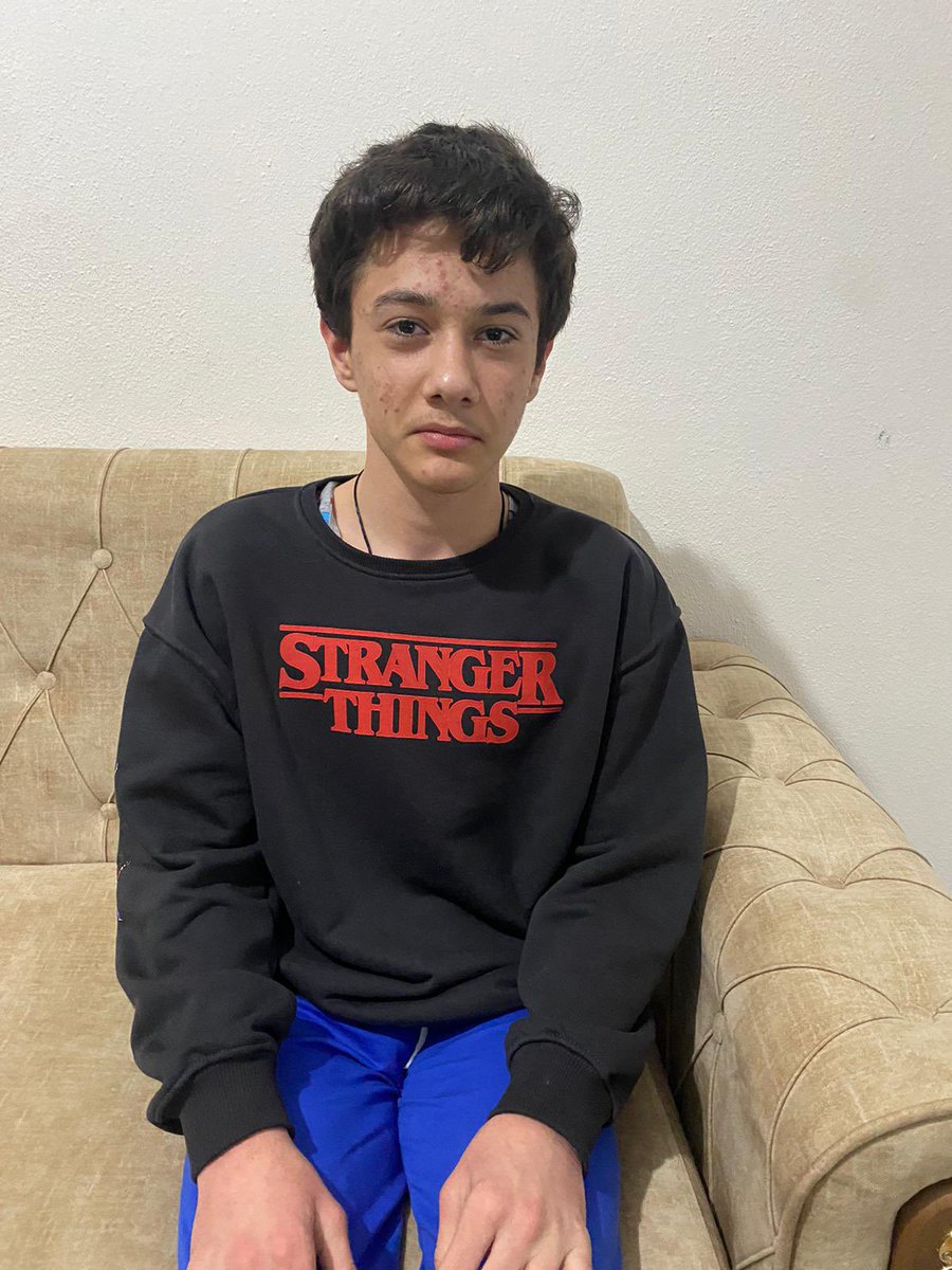 🚨YAYALIM🚨

Mehmet (15 yaşında) işitme engelli ve işitme cihazını depremde kaybetmiş. Yalnızca annesi hayatta. 

0546 198 61 00 / Neslihan Yılmaz