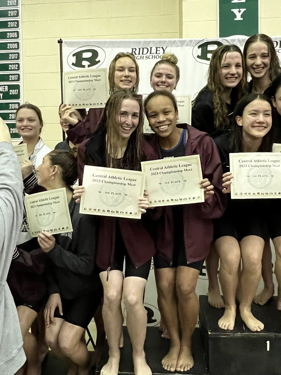 GVSwimDive's tweet photo. Congrats to the girls 200 Free Relay team of Diedre, Kayla, Zoey, and Peyton on placing 3rd at Centrals with a time of 1:39.93!! https://t.co/NzSoaEqIu3