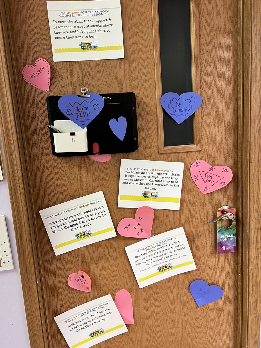 Counselor_STMS's tweet photo. My favorite memory from #moscweek @myMSCA @ASCAtweets #leadership #stuco #njhs https://t.co/3VvPnbsPGI