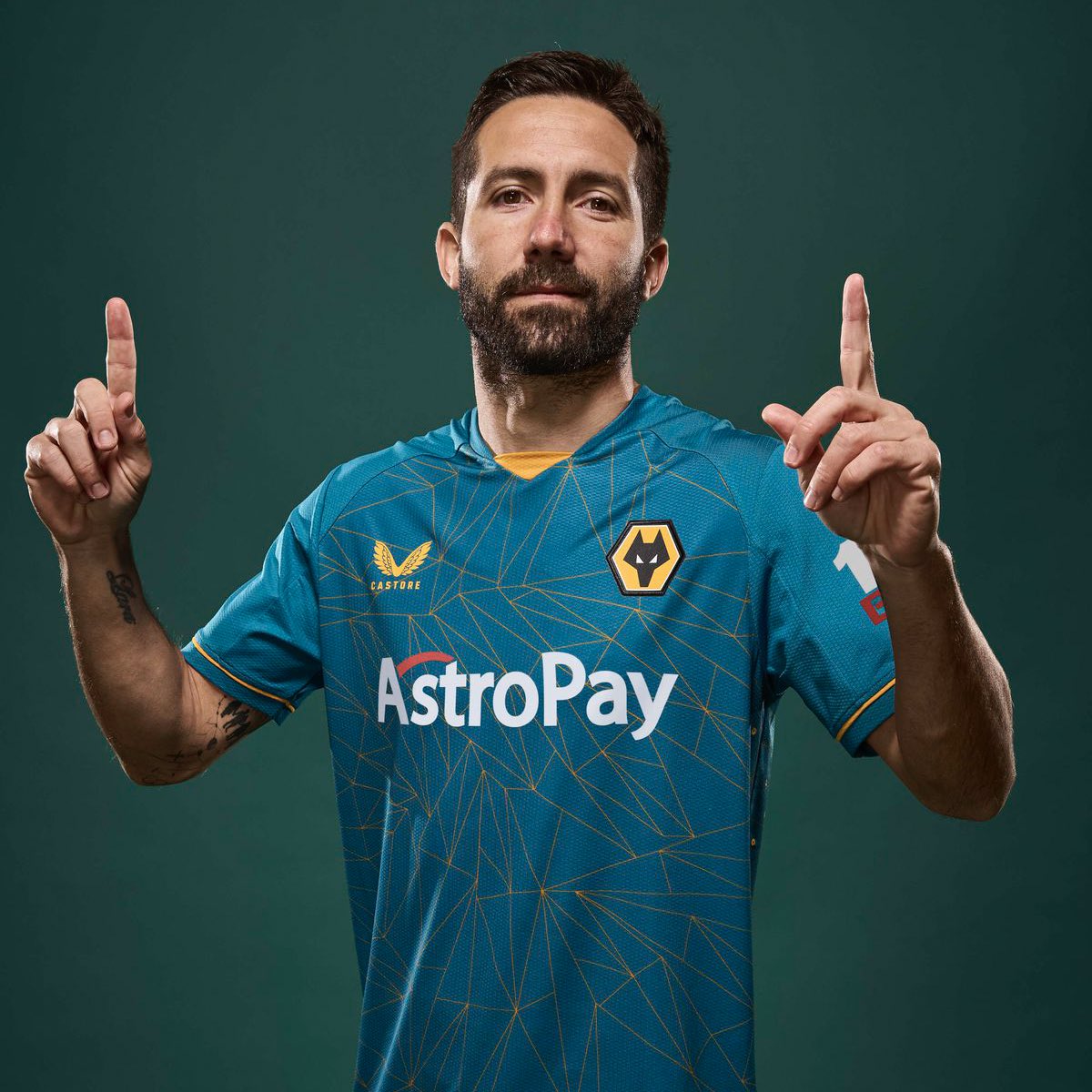 talking-wolves-on-twitter-wolves-will-wear-their-away-kit-for-the