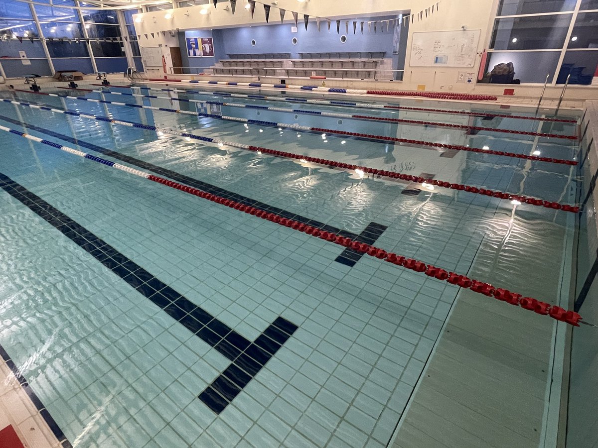 BGS_swimming's tweet photo. π₯β¬οΈπ¦β¬οΈπ¦β¬οΈπ¦β¬οΈπ₯ Fantastic to have some new, safe, vibrantly coloured lane ropes π₯³ Check out the comparison between old & new (3rd image) @BradfordGrammar @GrammarSport #antiwaveeurope #laneropes https://t.co/d8Q3tf7Tby