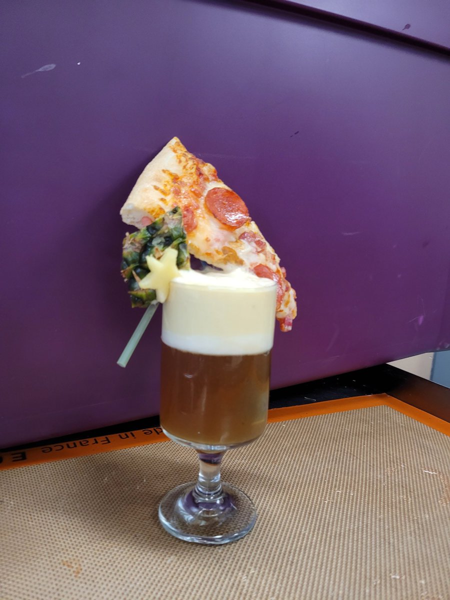 SaltyBittersALG's tweet photo. Slice of Beer Eh' and Flying Monkey cocktails. https://t.co/jjoK5IQYcT