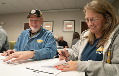 steelworkers's tweet image. More great pics from our District 8 Lobby Day and Legislative education this week at the Kentuck Statehouse: flic.kr/s/aHBqjArEwB #EverybodysUnion #1u #USRR