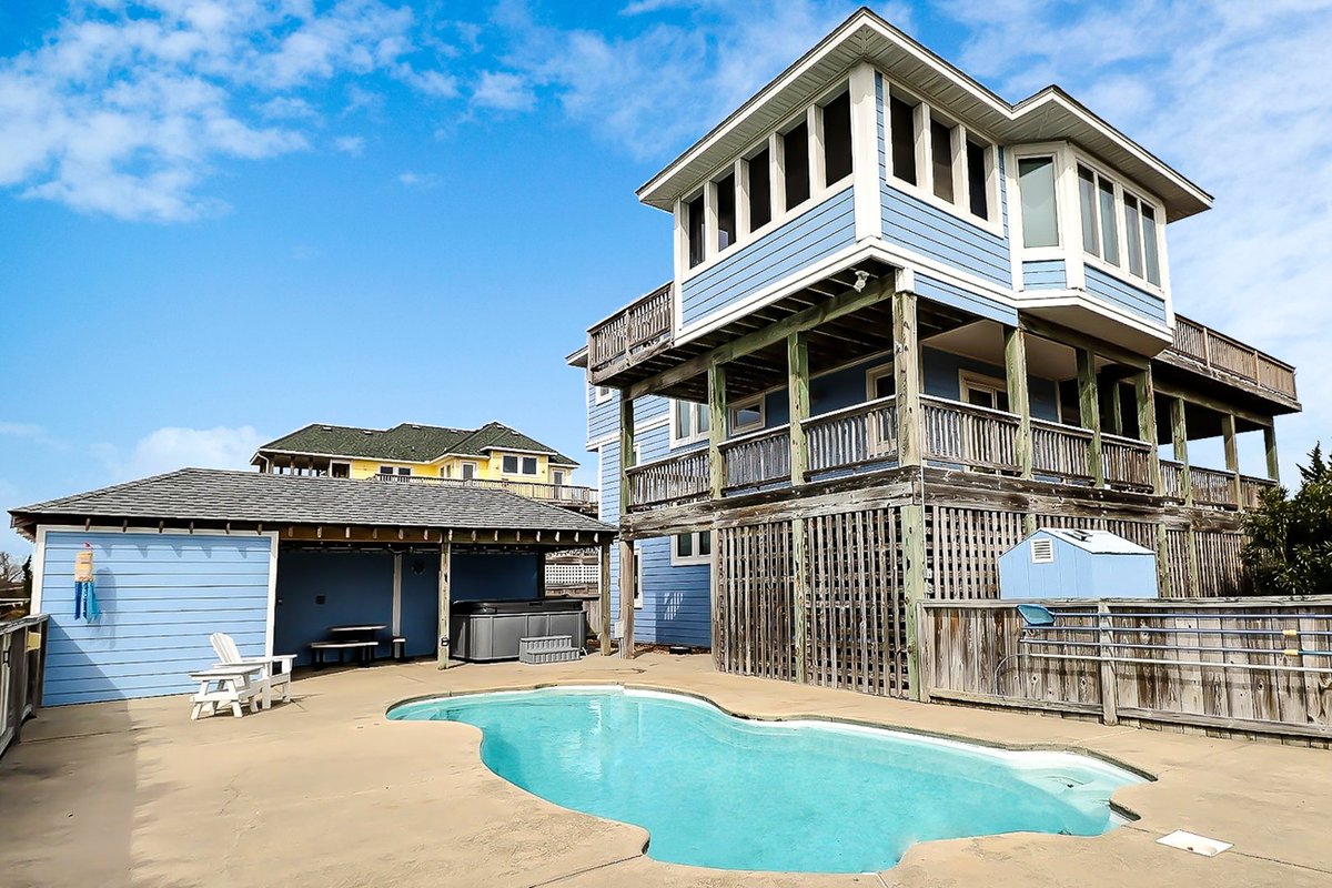 SeasideVacation's tweet photo. Imagine yourself, family, and friends enjoying the Outer Banks with a stay at the beachy HEAVENLY TIDES.
BOOK NOW: https://t.co/6VuoMaiVcl
😎5-Bedroom, Oceanside, Corolla
😎Private Saltwater Pool
😎Hot Tub
😎Game Room
😎3-minutes from the beach
#iloveobx #outerbanks #obx #beach https://t.co/yqoaNnd0ja