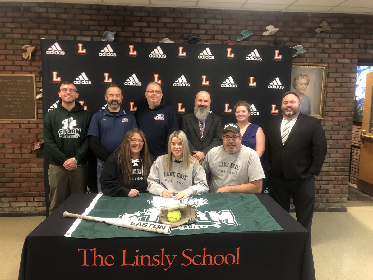 RMetzgerWTOV9's tweet photo. The @linslyschool had 4 student-athletes recognized today for signing college letters of intent. 

✔️OVAC champ Jy'Leik Johnson-track at D1 Lafayette College.  
✔️Baeleigh Burwell -🥎 at Lake Erie College.  
✔️Celia Demarchi - 🏐 at Cal U. 
✔️Nate Coleman -  🏈 at Walsh https://t.co/awidfZ6YKK