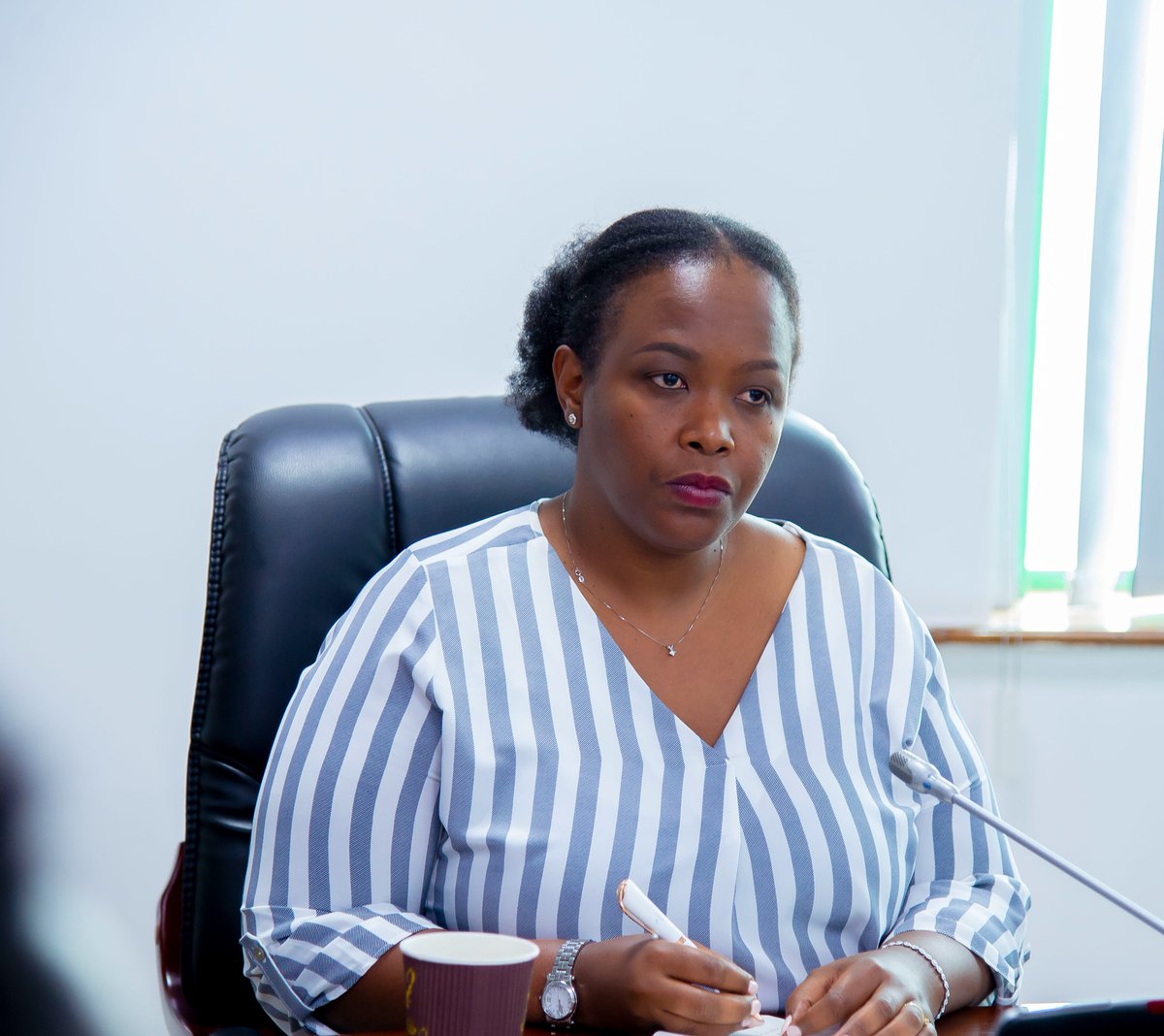 RDBrwanda's tweet photo. Today, RDB CEO, @cakamanzi, along with other @RwandaGov officials participated in a consultative meeting with private sector firms in the e-mobility industry on exploring ways of scaling up electric transportation in Rwanda.

#InvestInRwanda #RwandaWorks 🇷🇼 https://t.co/qRqEvIkJU1