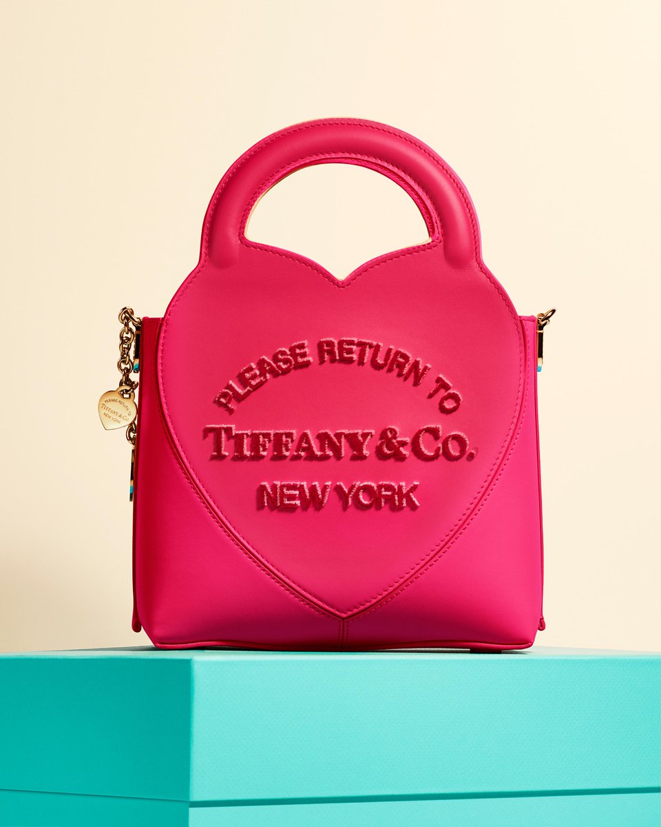 There's more than one way to put your heart out there this Valentine's Day. Our new #ReturnToTiffany® accessories are a nod to our iconic jewelry collection. Available exclusively on Tiffany.com. Discover more: bit.ly/3XoY7xz #ATiffanyValentinesDay